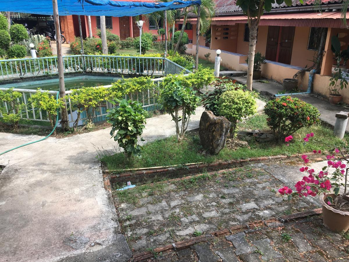 Sunshine Guesthouse Mae Sot Extérieur photo
